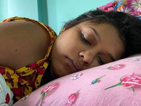 Chubby Indian wife shows off her body and gives a blowjob on camera