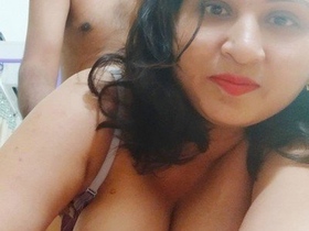 Saavi Bhabhi gets her lover's hard cock in her mouth