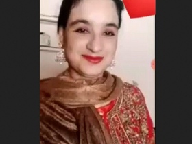 Hot Bhabi's sizzling village wife video