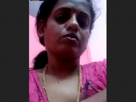 Bhabhi's seductive display of intimacy